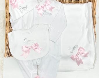 Newborn LUXURY baby homecoming set and blanket , any name  Personalised gift