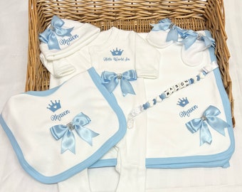 Newborn baby homecoming set, any name or text or character Personalised gift