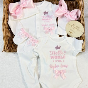 Newborn baby homecoming set, Sleepsuit large bow Hat Mitts bodysuit headband wooden plaque Personalised gift Mum Auntie Nanny image 1