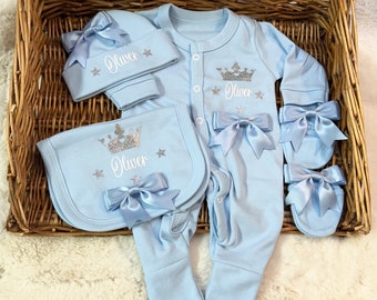 Newborn Baby Homecoming Set. SUPERB QUALITY Sleepsuit Hat bib set.  Personalised Gift