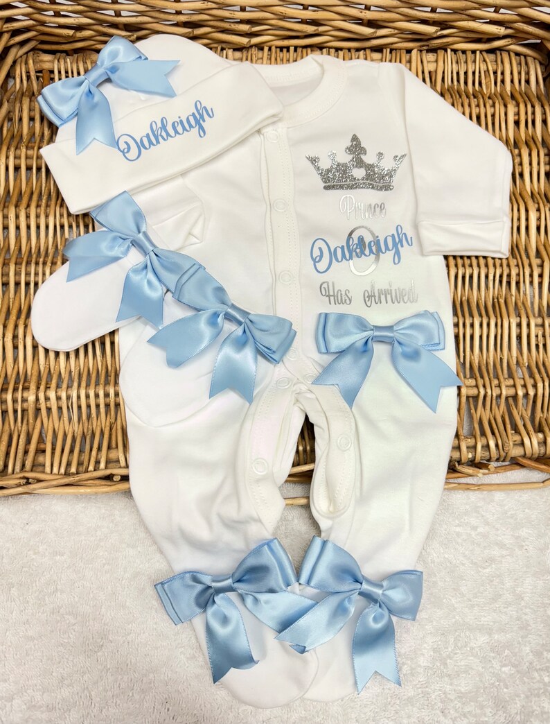 Newborn baby boy homecoming set, any name sleepsuit hat, scratch mitts Personalised gift plain blue bows image 1