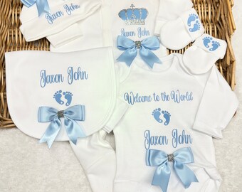 Newborn baby boy homecoming set, sleep suit, bodysuit, bib, hat, scratch, mittens,  Personalised gift