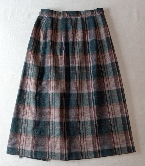 Vintage Ladies Wool Wrap Skirt, 1/2 - image 6