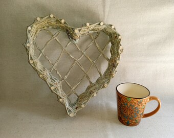 White Grapevine Heart Wall Basket