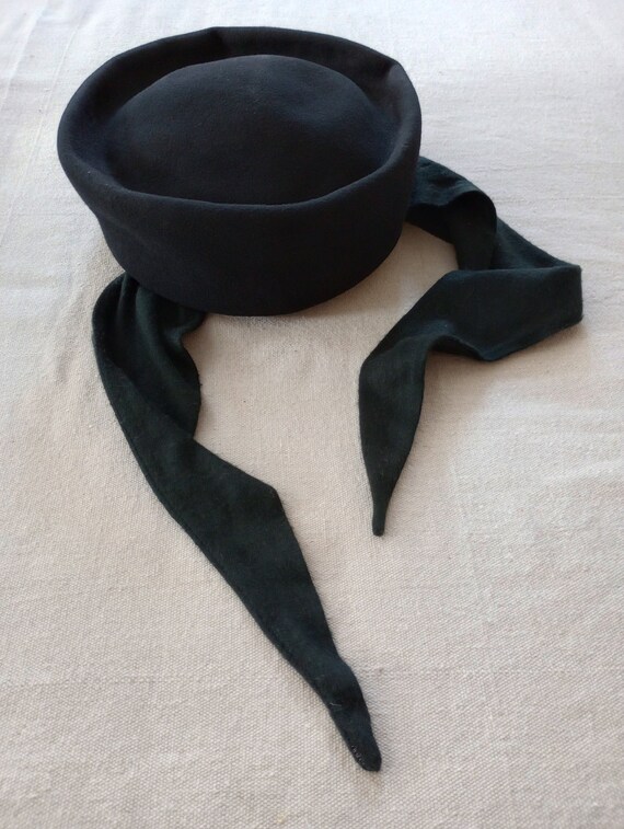 Union Made, Street Smart, Wool Hat with Scarf - image 1