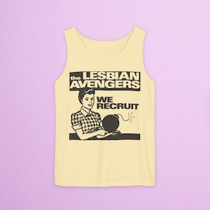 Unisex Tank Top Comfort Farben - Die lesbische Avengers Rekrutierung - Sapphic Shirt, Lesben Shirt, WIW, Lesbische Geschichte, Pride Tank