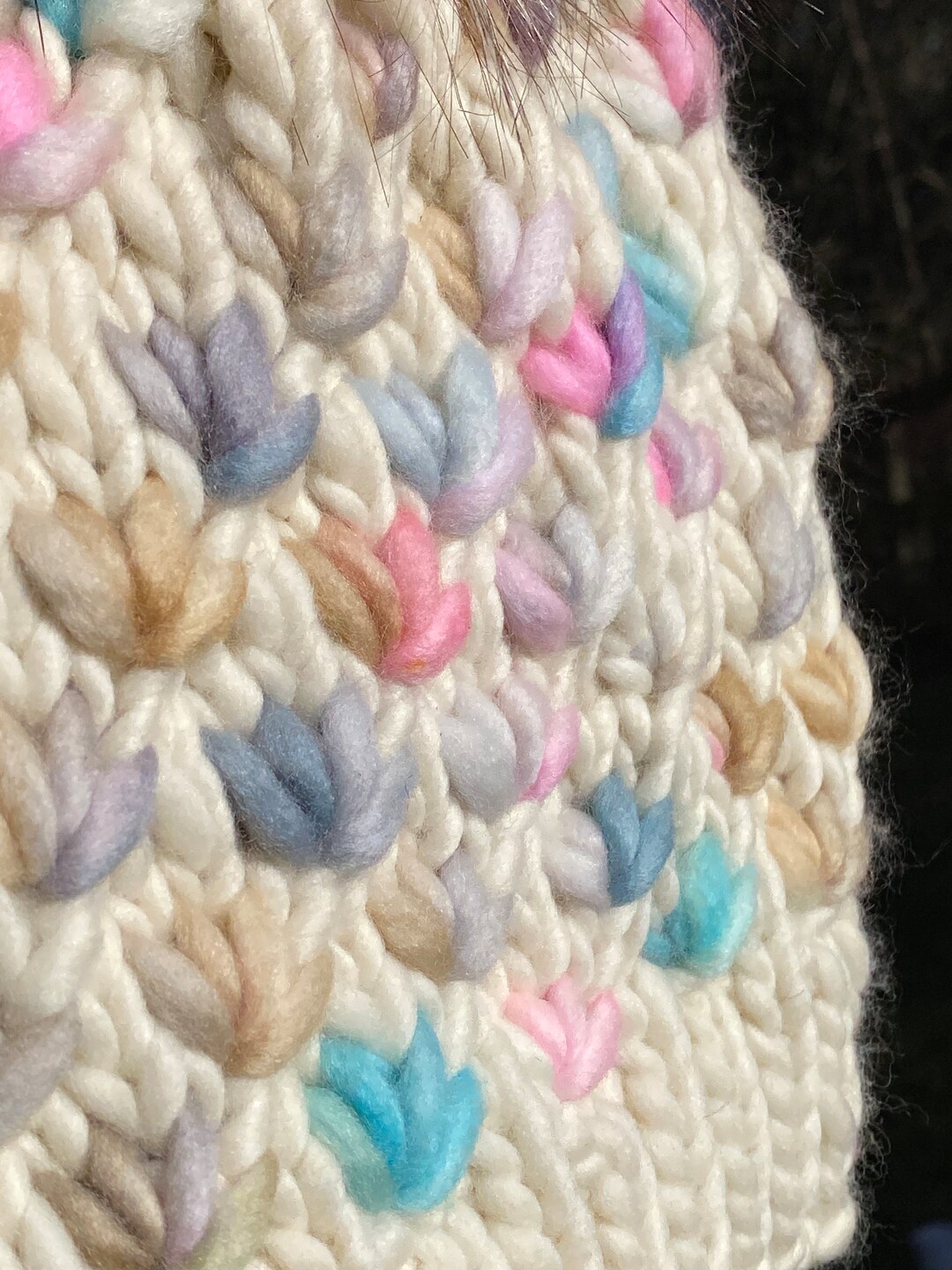 KNIT BEANIE WITH POM POM LOTUS LOVERS