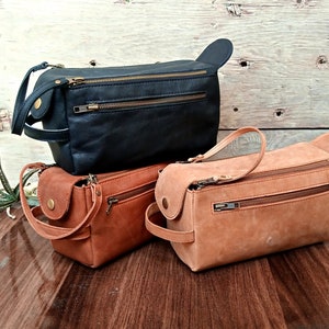 Personalised Leather Dopp Kit, Mens Leather Toiletry Bag, Mens Grooming Kit, Leather Shaving Kit, Wash Bag for Men, Gifts for him,