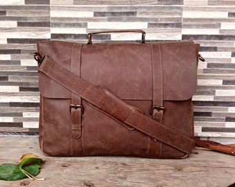 Brown Leather Messenger Bag: Rustic 15-inch Laptop Briefcase