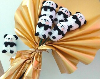 Adorable ramo de oso panda de ganchillo, regalo único de animal amigurumi, juguetes de panda de peluche desmontables