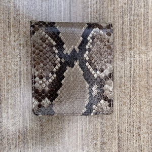 Carteira personalizada, carteira masculina, carteira gravada, carteira de couro, carteira personalizada, carteira de pele de píton, carteira de pele de cobra, um presente para os corajosos