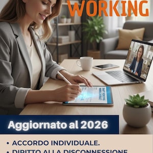 Może przedstawiać: Kobieta w szarej marynarce podpisuje dokument na tablecie, z pomarańczowymi słowami "SMART WORKING". Laptop wyświetla rozmowę wideo. Tekst "Aggiornato al 2026" i punktorami znajdują się na dole.