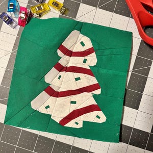 Foundation Paper Pieced Quilt Block Pattern - Christmas Tree Cake | 6”, 8”, 12” Sizes PDF | Holiday Sewing Instant Download