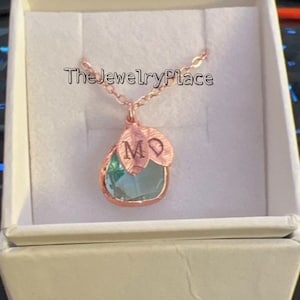 Collar de amuleto de aguamarina personalizado, collar de dama de honor, collar de piedra de nacimiento de marzo, collar inicial personalizado, joyería de aguamarina