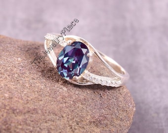 Beautiful Handmade Design LBC Alexandrite Ring in Silver 925 Stackable Casual Ring_Engagement Ring.June Birthstone Ring.Christmas Gift Ring