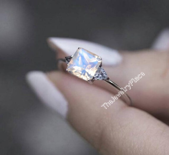 Rainbow Moonstone Ring Soft Side Square Polished Sterling Silver Rainbow Moonstone Ring Soft Side Square Polished Sterling Silver