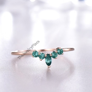 Unqiue Emerald Ring Band Emerald Wedding Band Aniversary Band 24k Rose Gold Eternity Band Stacking Ring Marquise Emerald Band