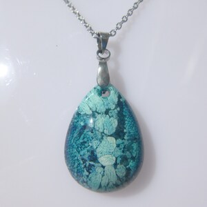 Unique model, Blue drop resin pendant