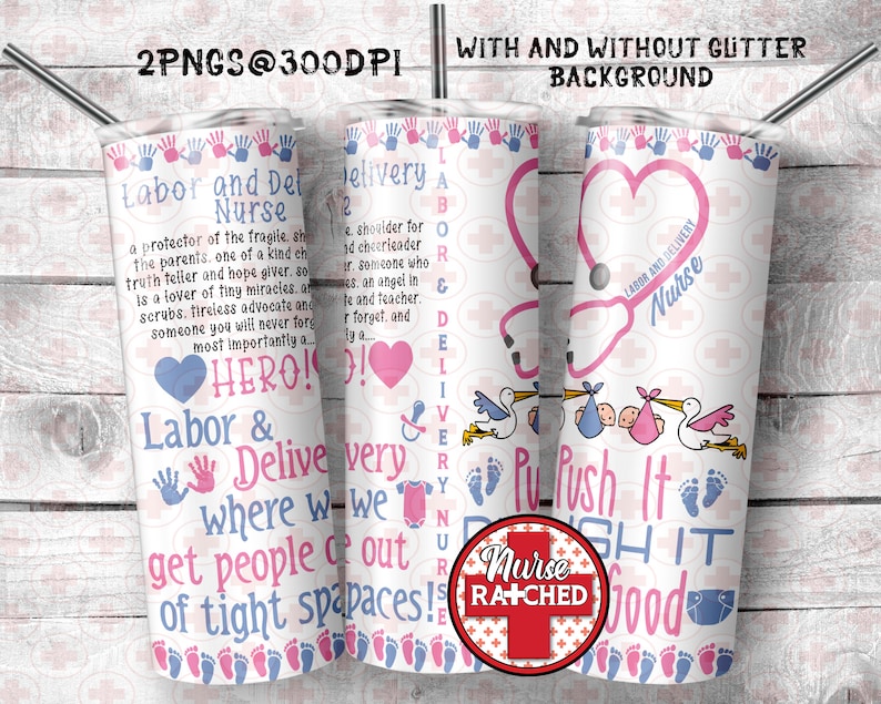 K&ouml;nnte beinhalten: Ein wei&szlig;er Becher mit einem rosa und blauen Design mit einem Stethoskop, Baby-Fu&szlig;abdr&uuml;cken und dem Text "Labor and Delivery Nurse". Der Text "Nurse Ratched" befindet sich in einem roten Kreis mit einem wei&szlig;en Kreuz.