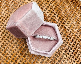 Keepsake Infinity Ring with Birthstone