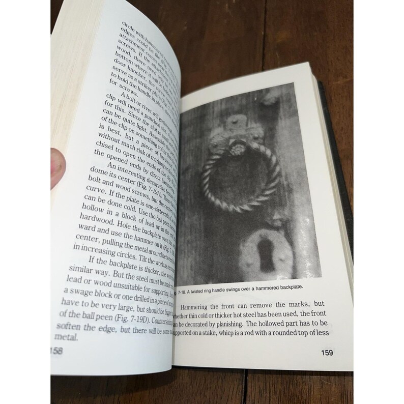 The Practical Handbook Of Blacksmithing & Metalworking - Blandford - 1980 1st Ed immagine 11