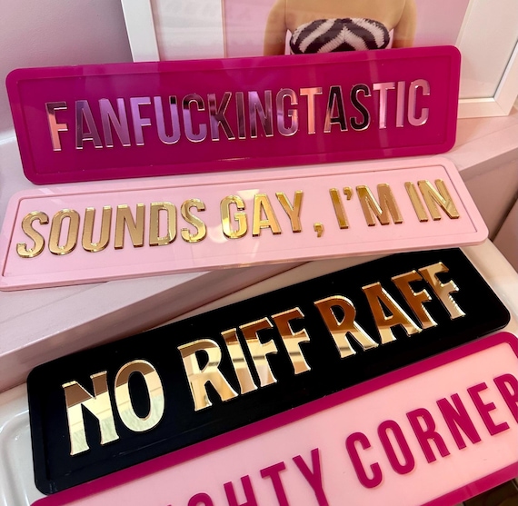 3D Mirrored Acrylic Personalised Street Sign| Custom Street Sign| Home Bar Sign| Personalised Sign| Dopamine Decor| Surname Sign