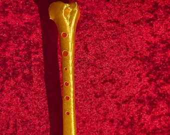 Silbato de hueso espeluznante: silbato de hojalata irlandés dorado D