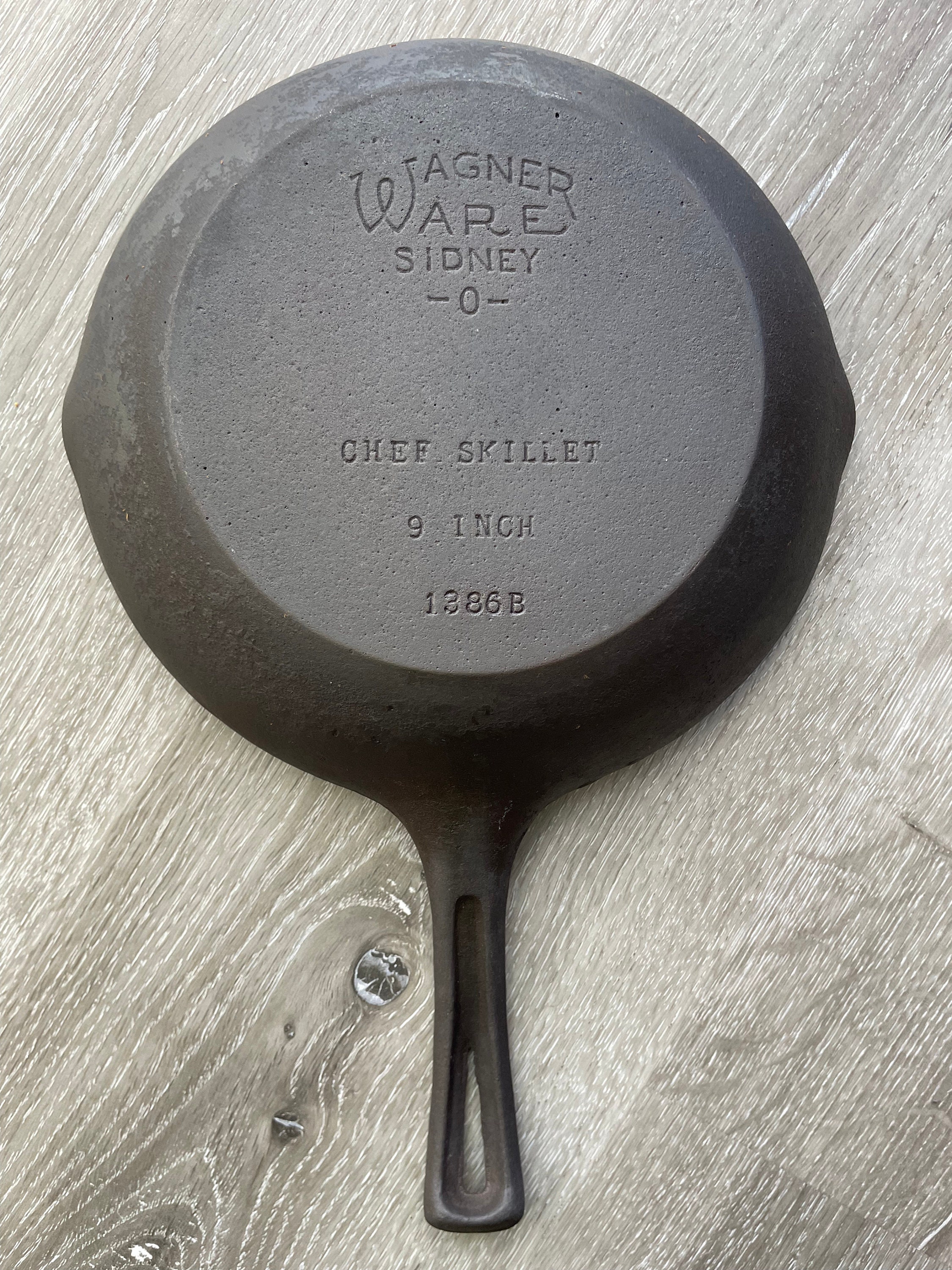 Wagner Ware, Chef Skillet 1386 B, 9 Inch, Restored & Triple-seasoned 