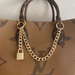 Purse charm/ chain charm with lock / gold chain for handbags