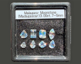 Malagasy Moonstone, Rainbow Moonstone - Rare Madagascar multi Flash lot - Natural Gemstone faceted gem box - healing stone - Jewelry Supply