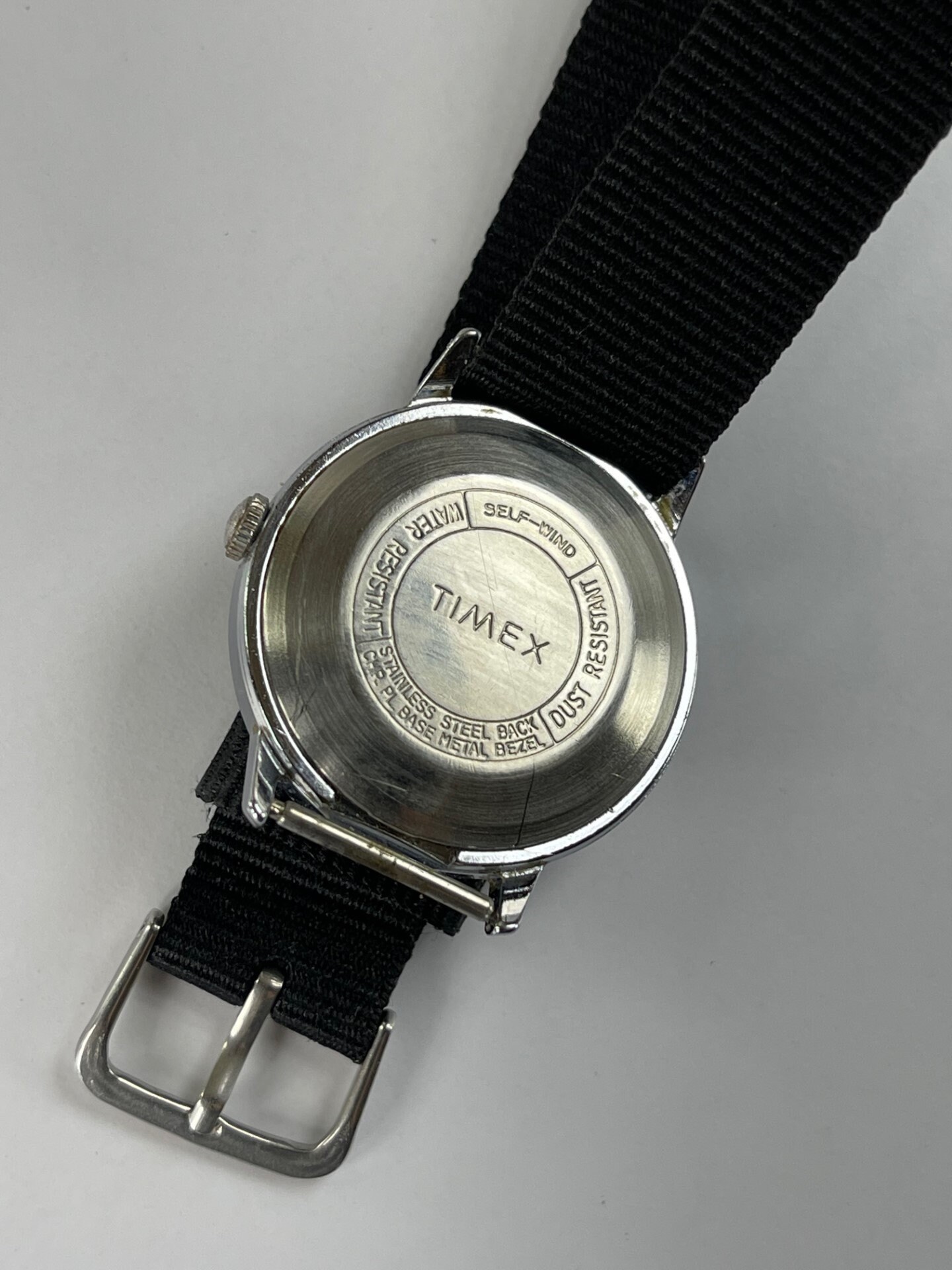 Timex cr2016 cell wr top 50m stainless steel back