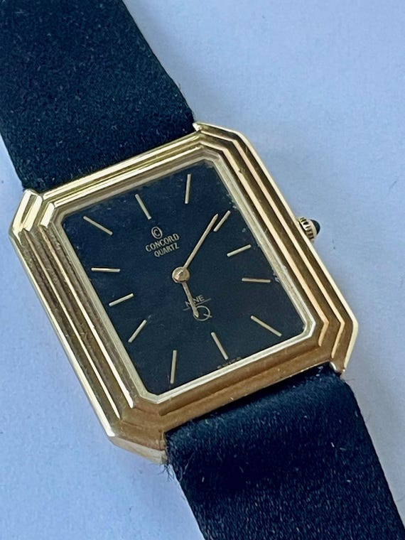 Concord Nine Quartz Classic Dress Solid 14K Gold Blue