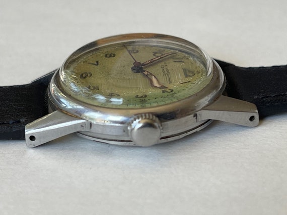 ユニバーサル・ジュネーブ ミリタリー オランダ軍 時計 ユニバーサル・ジュネーブ ミリタリー オランダ王国軍用 激レア整備