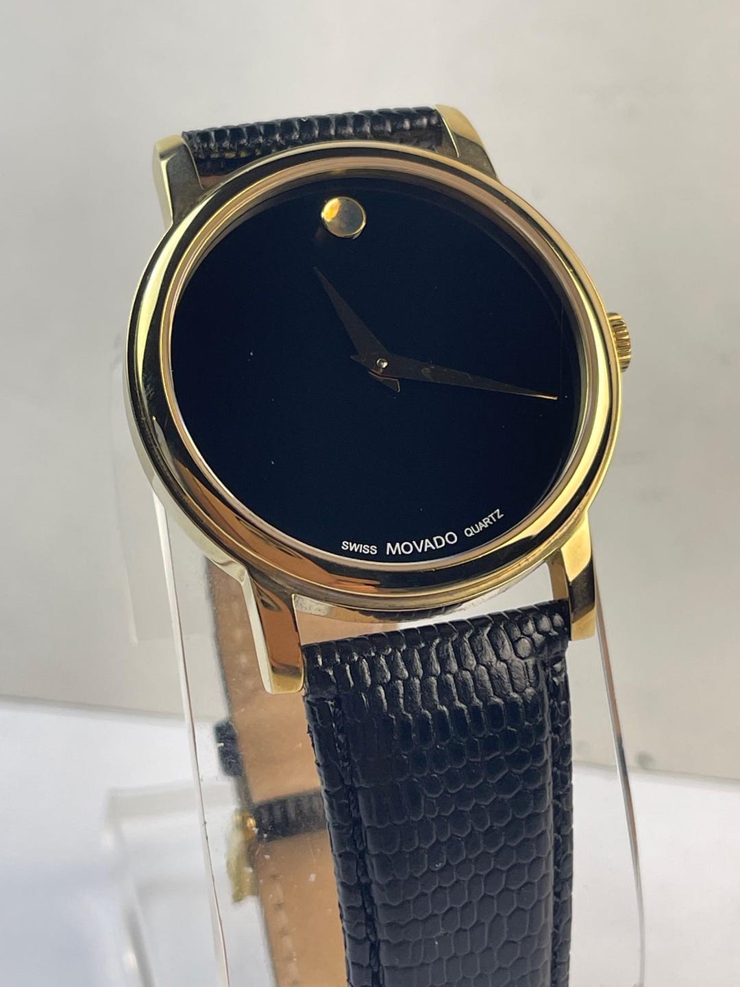 Movado Museum Classic Mo.01.1.34.6002gold Dot Black Dial Sapphire