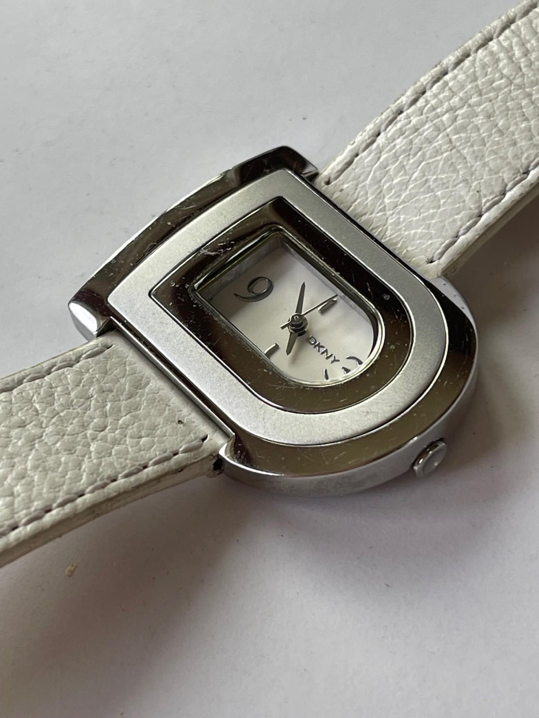 Reloj DKNY para mujer NY 4564 Esfera blanca Correa blanca