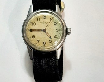 Universal Genève Militär Offiziere Luftfahrt Pilot 24Hours Dial WWII Cal.261 Ref.20810 Edelstahl Verschraubter Gehäuseboden Swiss Made 1943
