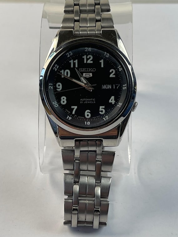 Seiko 5 Automatic Calendar Day/date 7S26-0420 A4 NOS New Old Stock