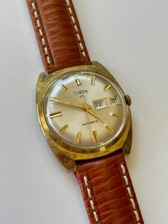 Clinton Automatic Calendar Day/date 25 Jewels Gold Capped Screw