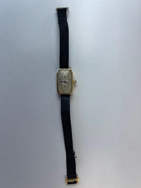 Americus Solid 18K(750) Art Deco Rectangular Text… - image 5