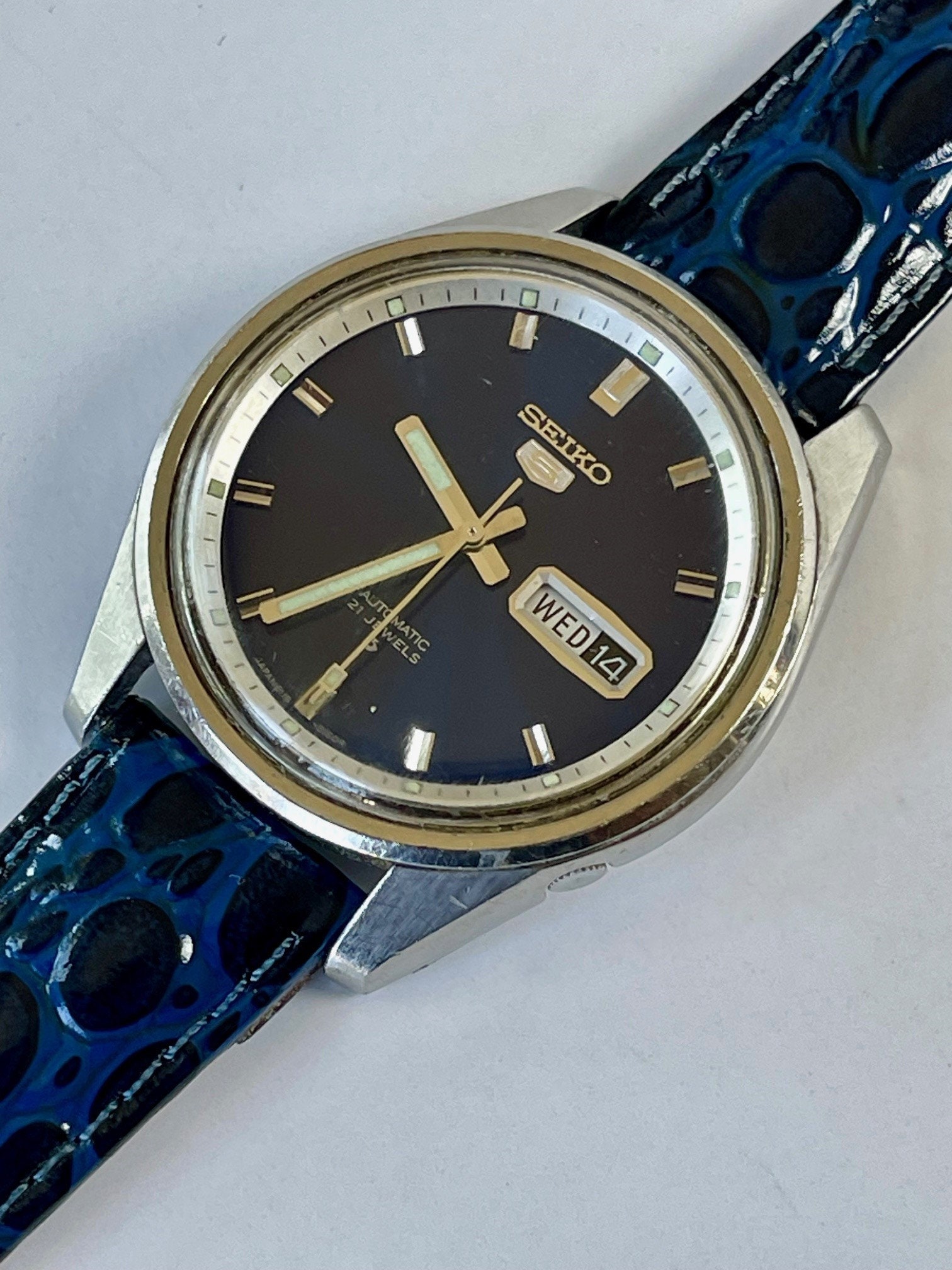 SEIKO 5自動巻き時計 21 JEWELS 日付曜日表示　ビンテージ il_fullxfull.5936898601_qy3q.jpg