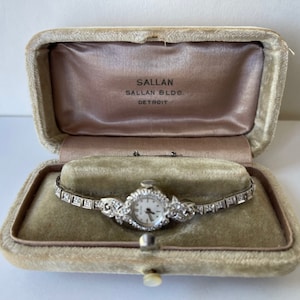 Bulova Ladies Art Deco Solid 14K (585)White Gold Watch Case and Bracelet 4 Ct Genuine Diamonds Original Box Swiss Made 1924 Cal. 6C