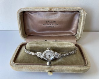 Bulova Ladies Art Deco Solid 14K (585)White Gold Watch Case and Bracelet 4 Ct Genuine Diamonds Original Box Swiss Made 1924 Cal. 6C