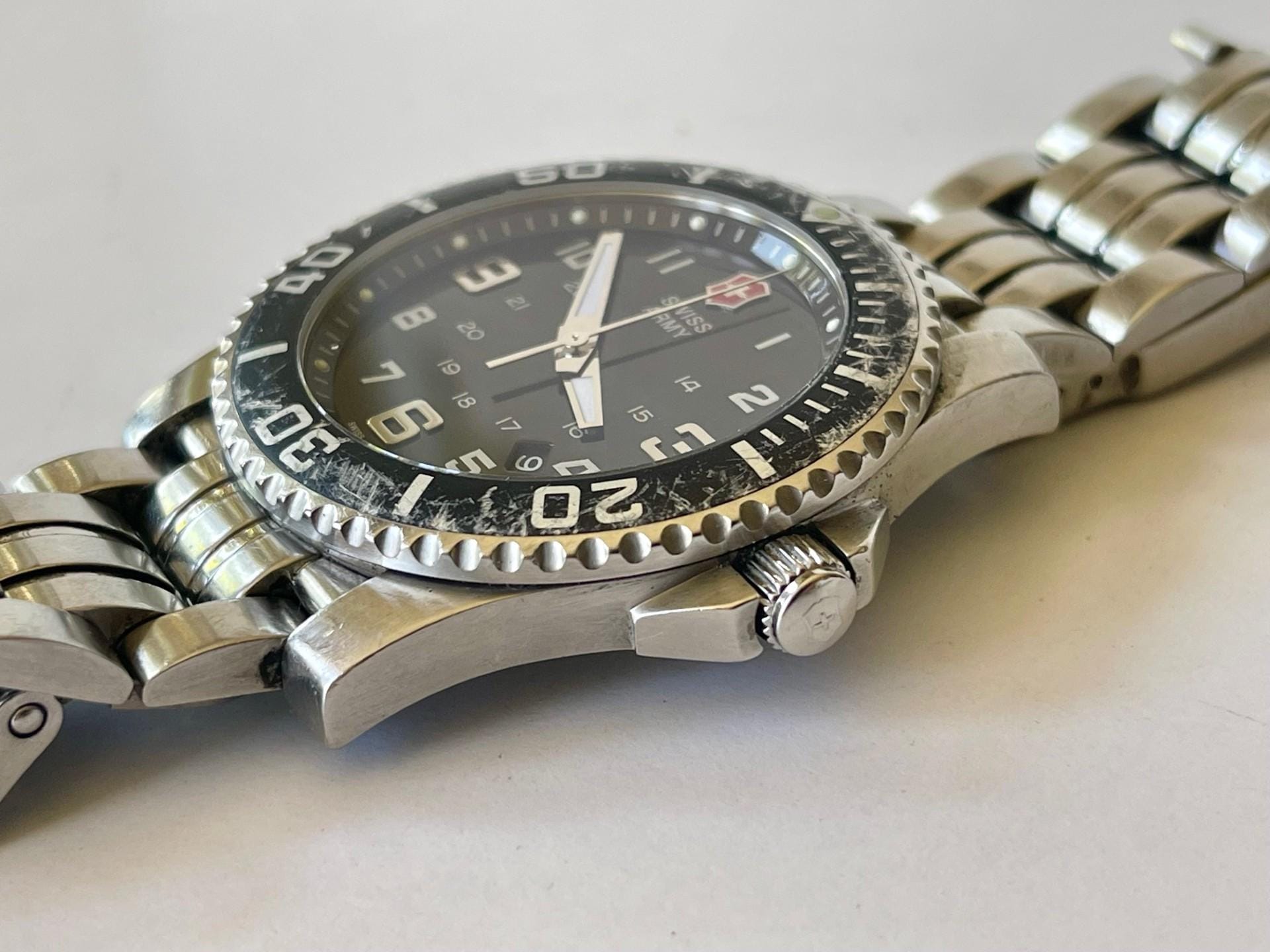 Victorinox Swiss Army Calendar Date 24hours Black Dial Large