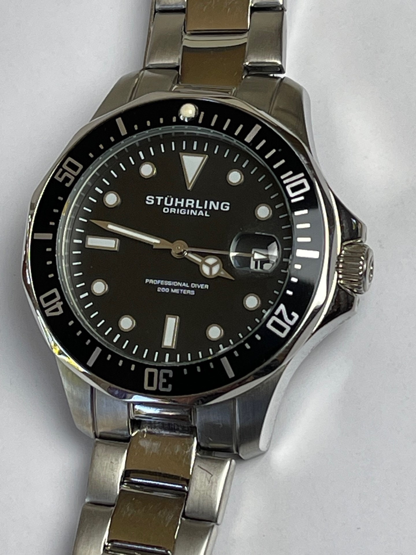 Stuhrling original professional diver 200 meters deals