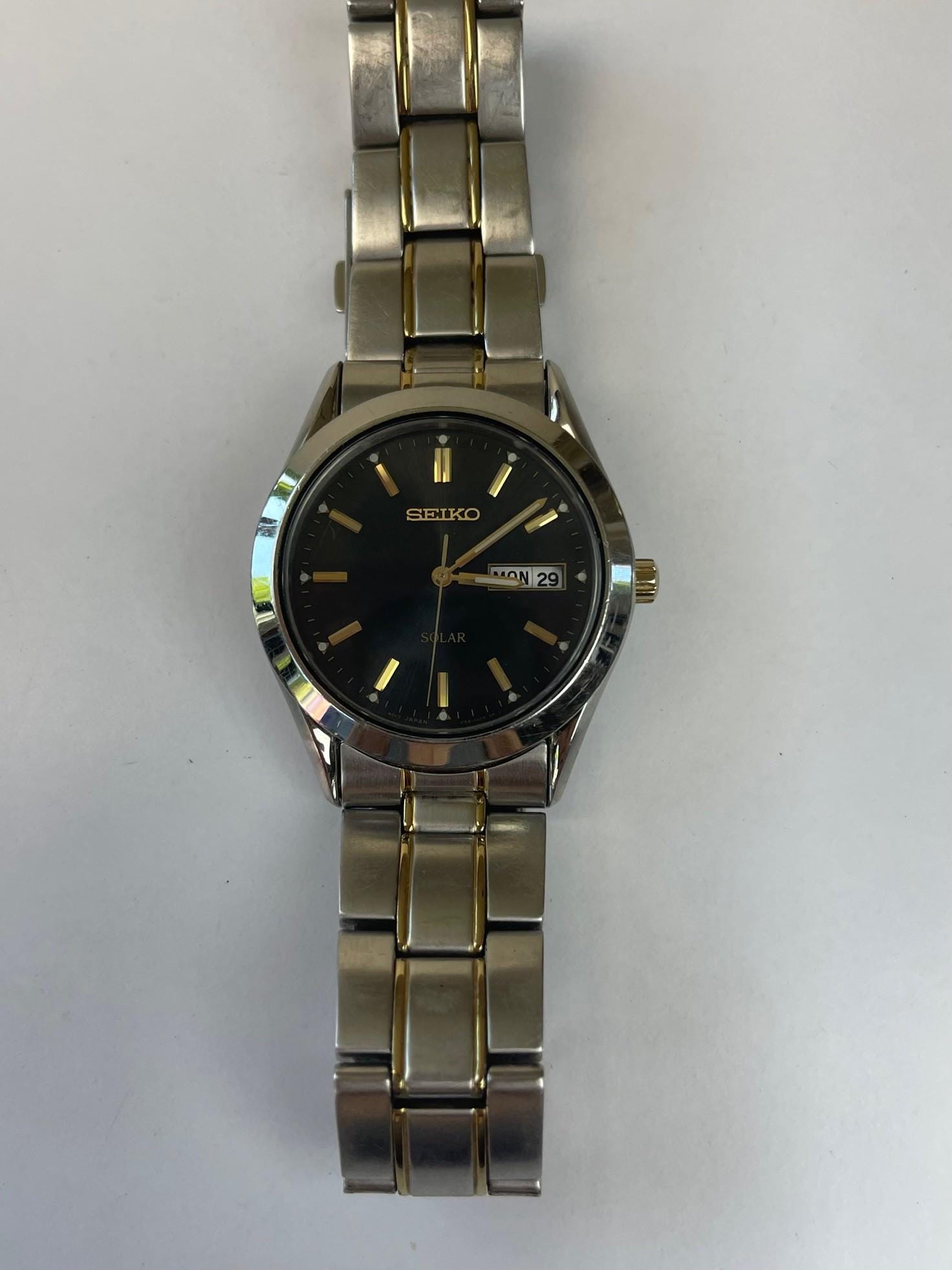 Seiko Solar Day /date Stainless Steel 2tone Black Dial Large 38mm