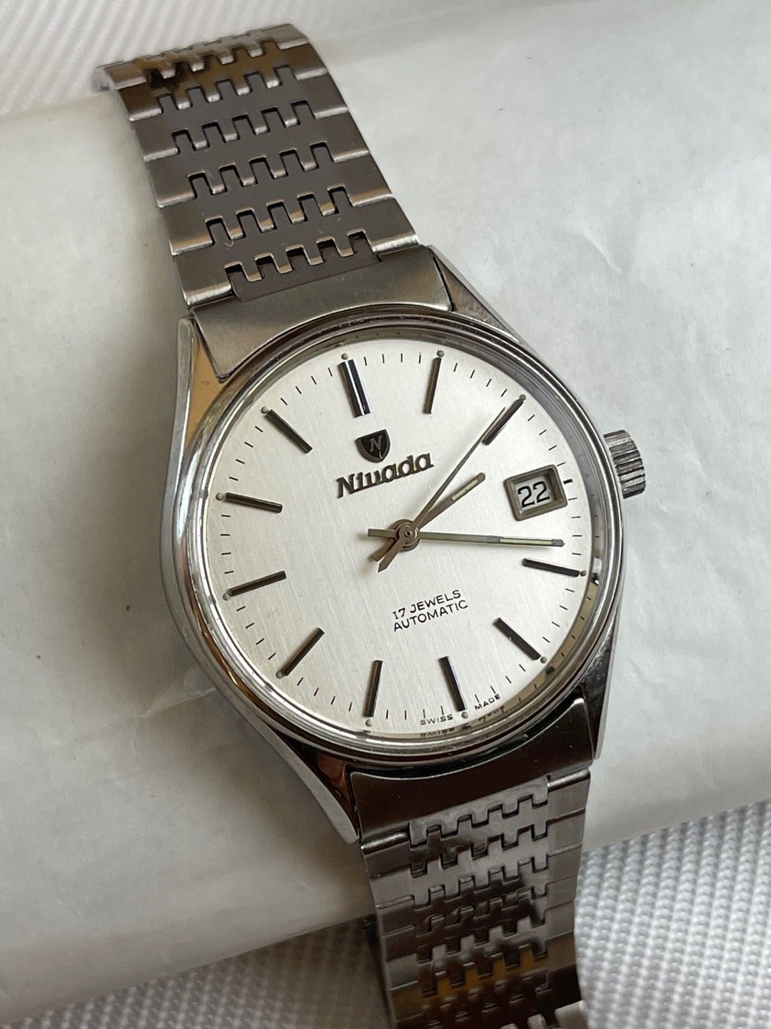 Nivada Automatic Quick Set Date Classic Dress Stainless Steel Screw Down Back Vintage Swiss Made 1988 Etsy