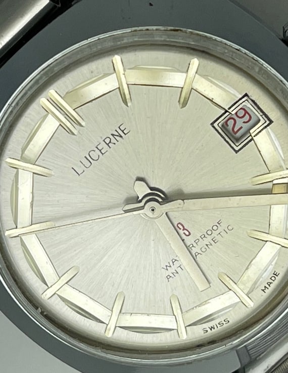 Lucerne 23 Stainless Steel Calendar Red Date Screw Down Case Back Vintage  Swiss Made 1963 - Etsy