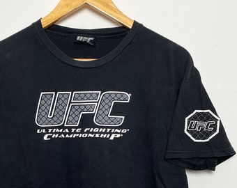 Vintage UFC Ultimate Fighting Championship Spell Out Graphic Tee Shirt (fits adult Medium)