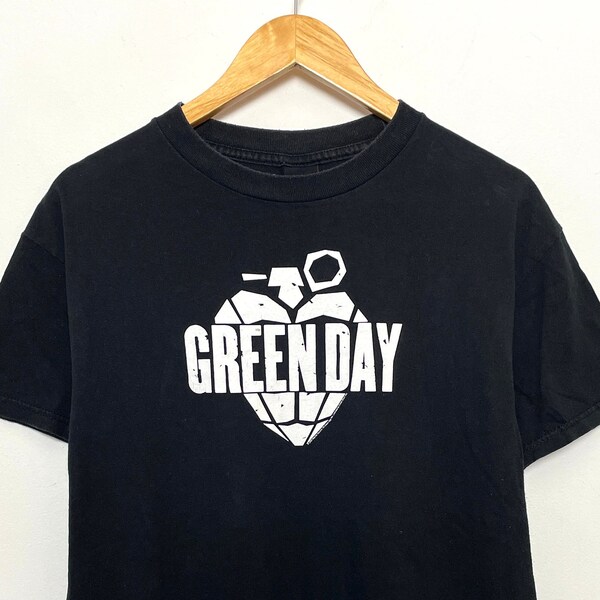 Vintage Y2K Green Day American Idiot Pop Punk Grenade Graphic Band Tee Shirt (maat volwassen Medium)
