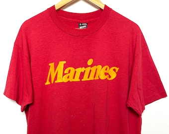 Vintage 1980s Marines Screen Stars Spell Out Graphic Military Tee Shirt (size adult XL)